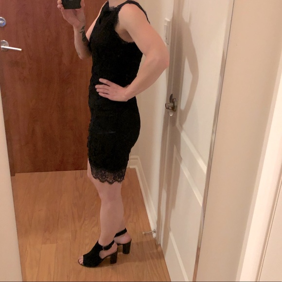 Little black dress - Picture 8 of 11